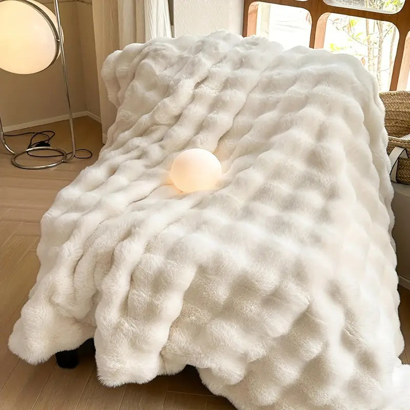 Faux Fur Throw Blanket Rabbit Pattern – Luxurious Comfort For Every Occasion 4