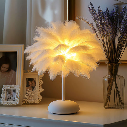 Feathered Fantasy Table Lamp – Elegant Nature-Inspired Illumination for Cozy Nights 1