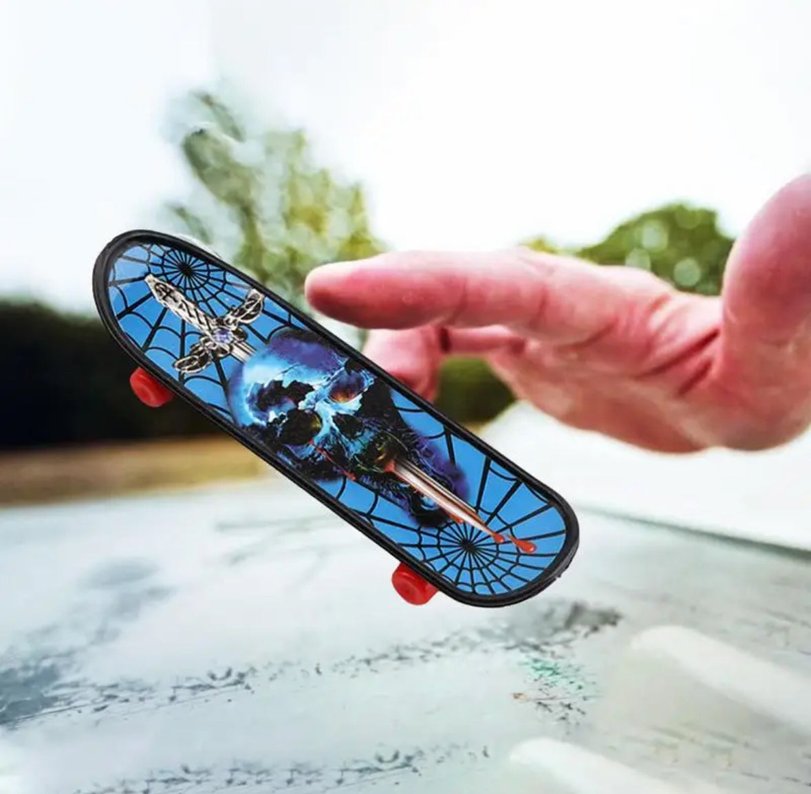 Finger Fun Skateboard Advent Calendar – Daily Surprises for Aspiring Skaters 4