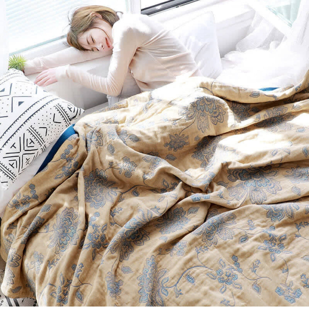 Floral Dream Throw Blanket – Stylish Comfort for All Seasons 5