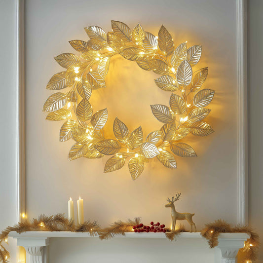Golden Leaf Wreath – Radiant Elegance for Festive Moments 1