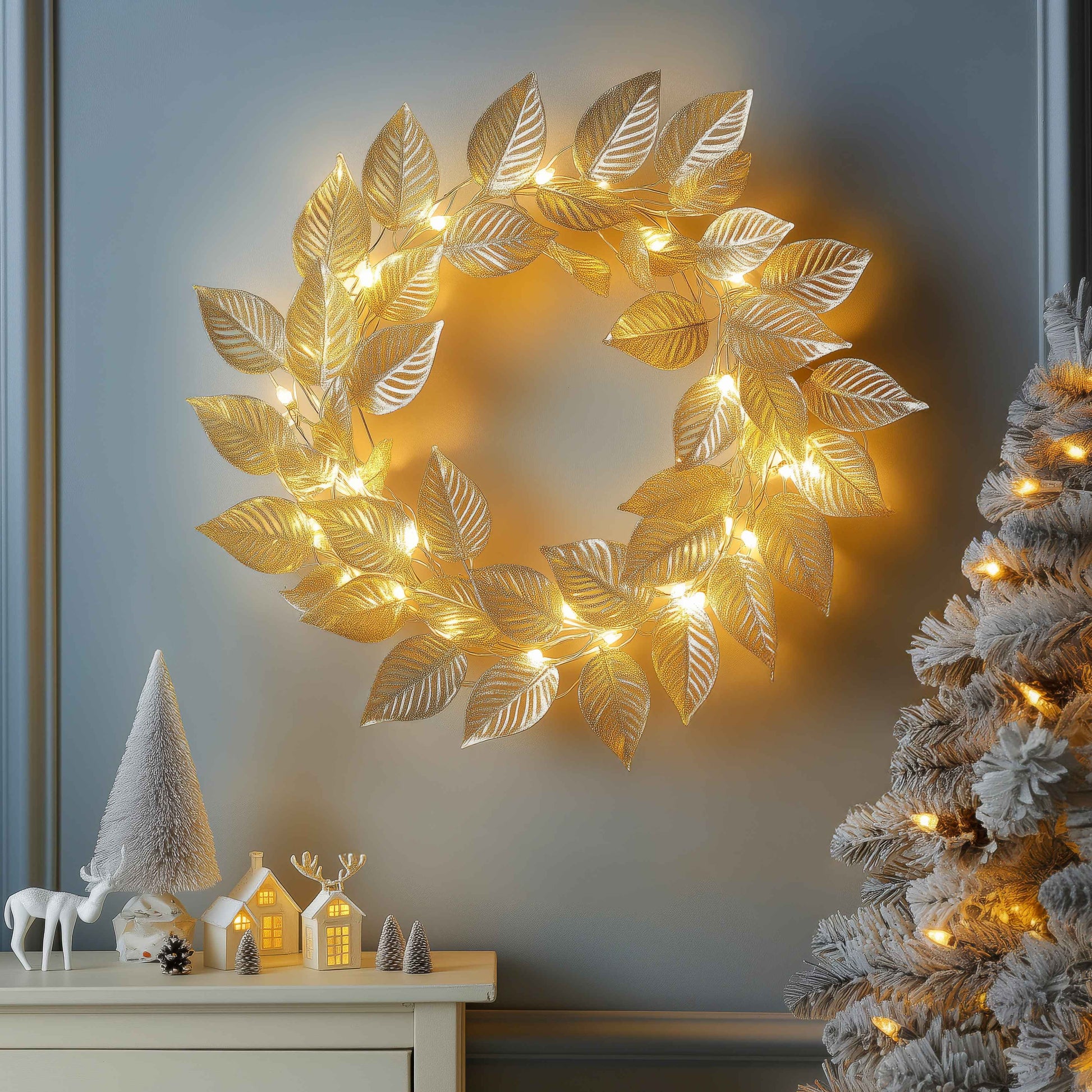 Golden Leaf Wreath – Radiant Elegance for Festive Moments 4