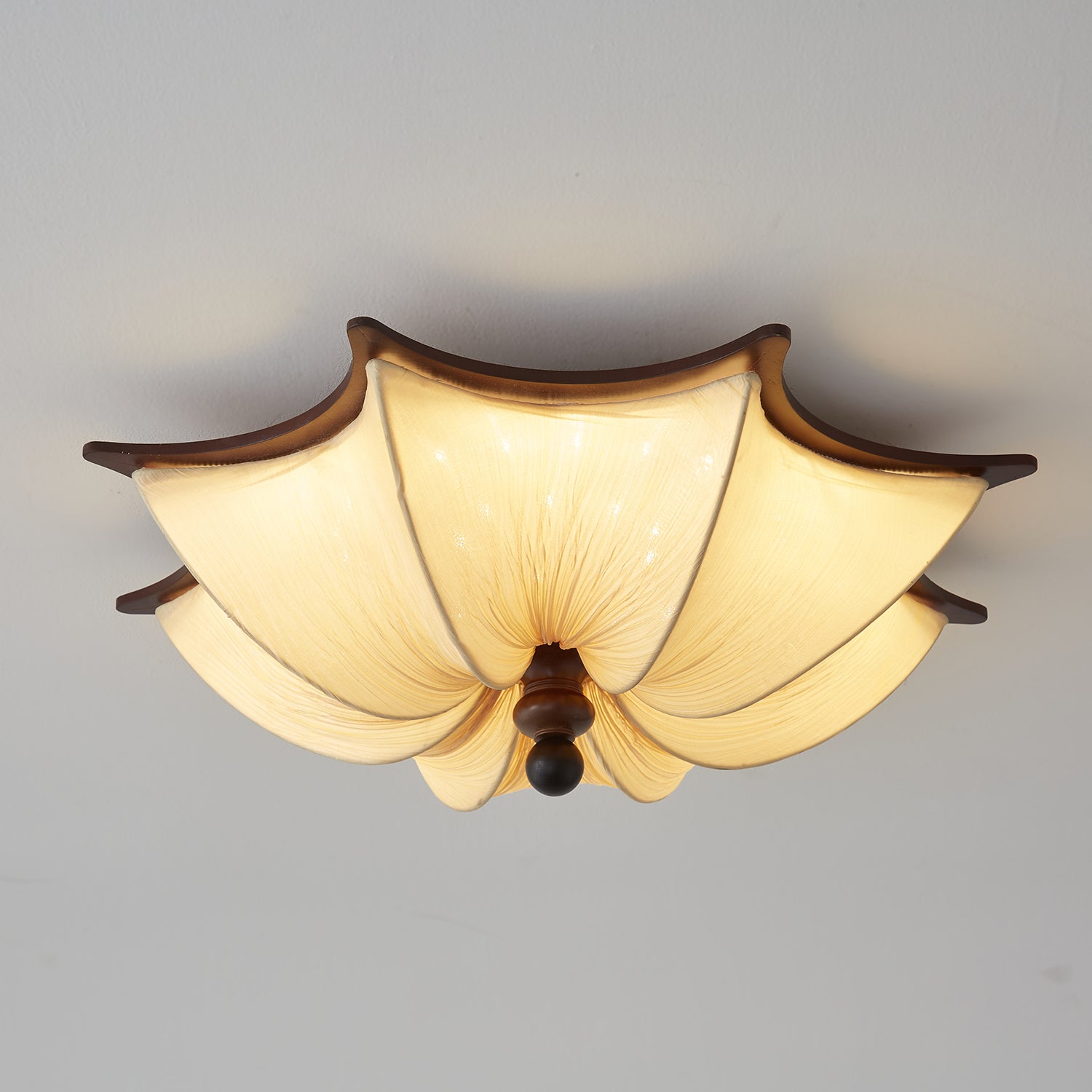 Kateo Flush Mount Ceiling Light – Elegant Fabric Shade with Soft Illumination 2