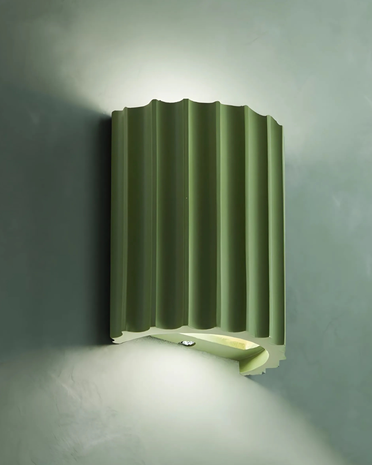 L'Éclat Wall Lamp – Nature-Inspired Elegance and Warm Ambiance 7