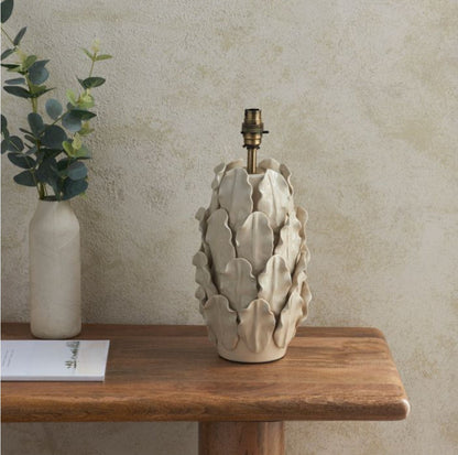 Layered Lamp Leaf – Handcrafted Ceramic Design for Elegant Spaces 4