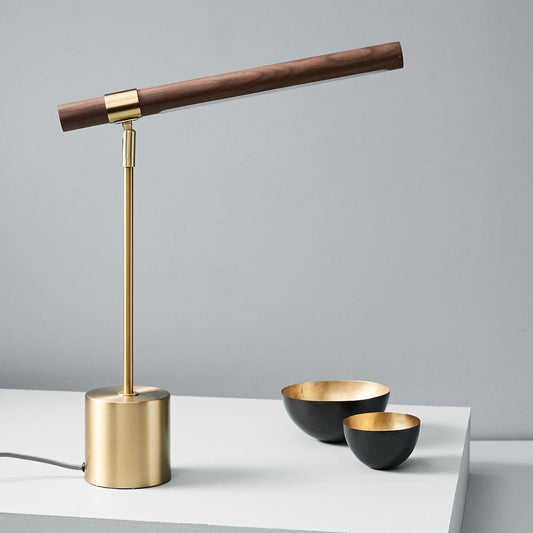 Linear Table Lamp – Sophisticated Design for Modern Elegance 1