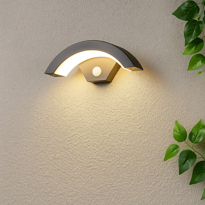 Luna Outdoor Wall Light – Stylish Security with Motion Detection 1