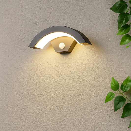 Luna Outdoor Wall Light – Stylish Security with Motion Detection 1