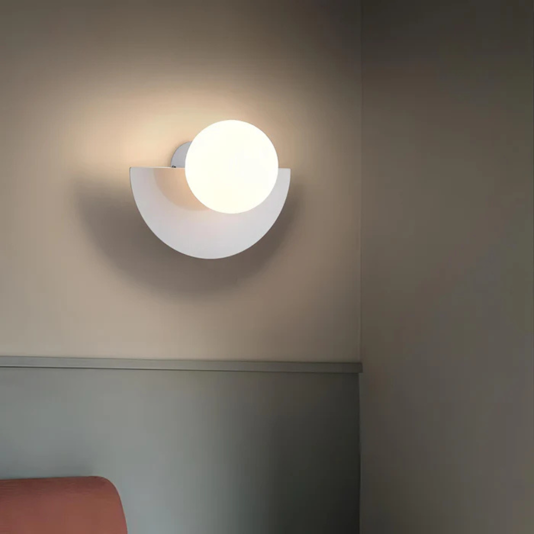 Lyca Wall Lamp – Elegant Sconce for Modern Spaces 4