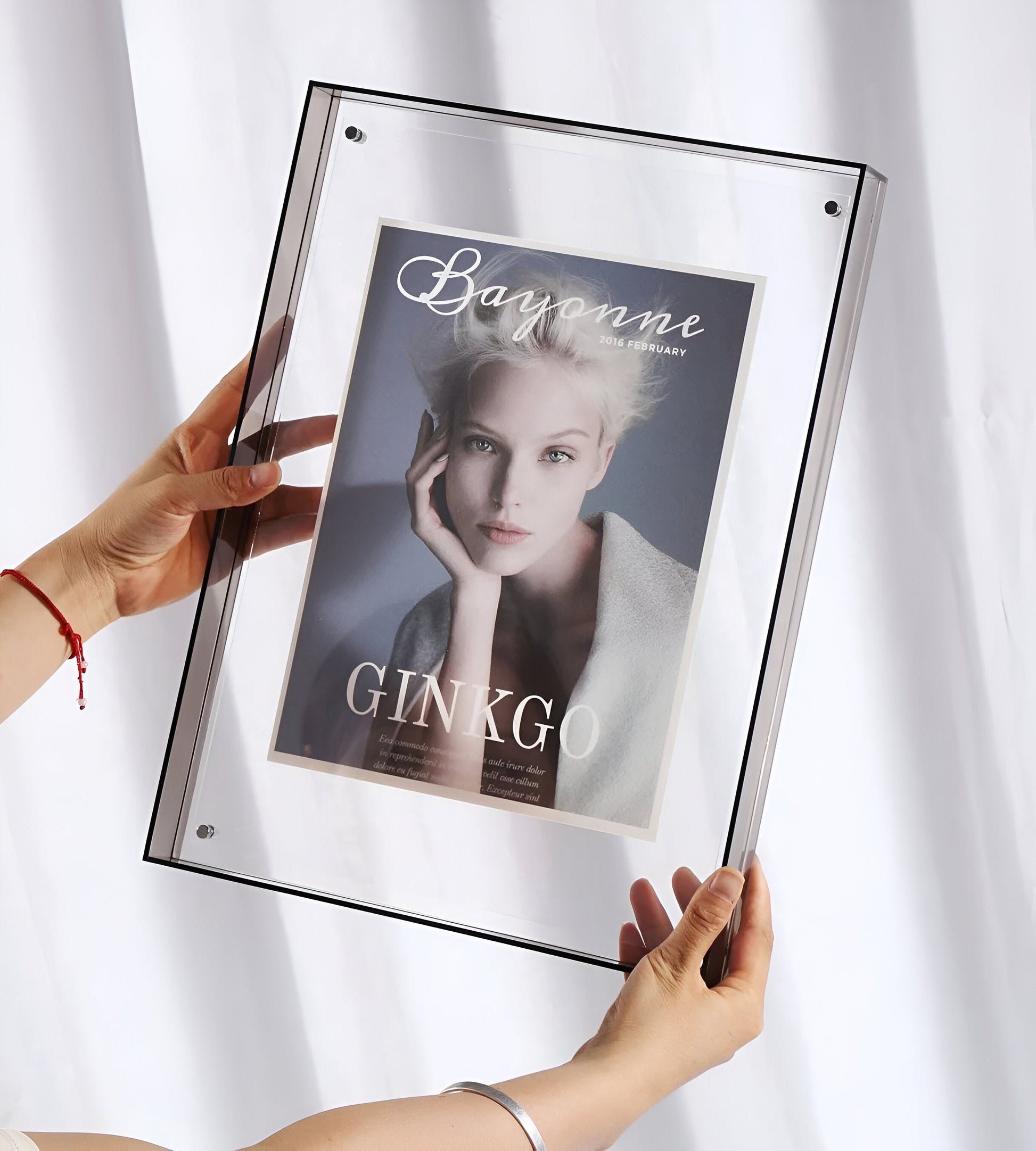 Modern Acrylic Picture Frame – Stylish Display for Your Favorite Memories 7