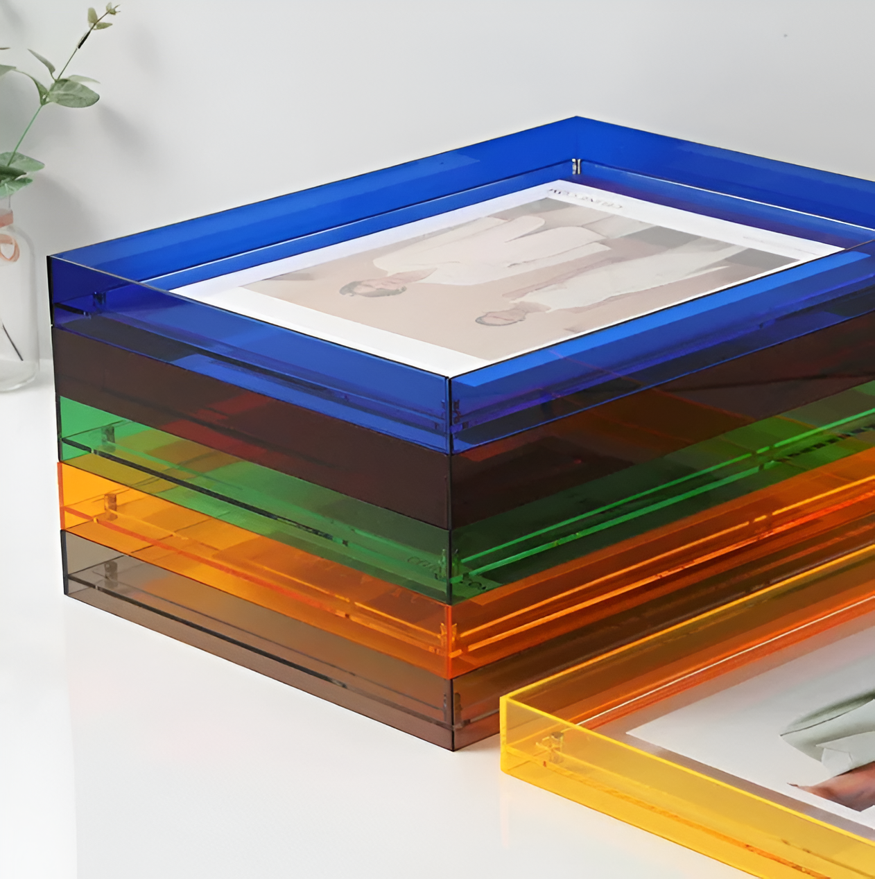 Modern Acrylic Picture Frame – Stylish Display for Your Favorite Memories 8