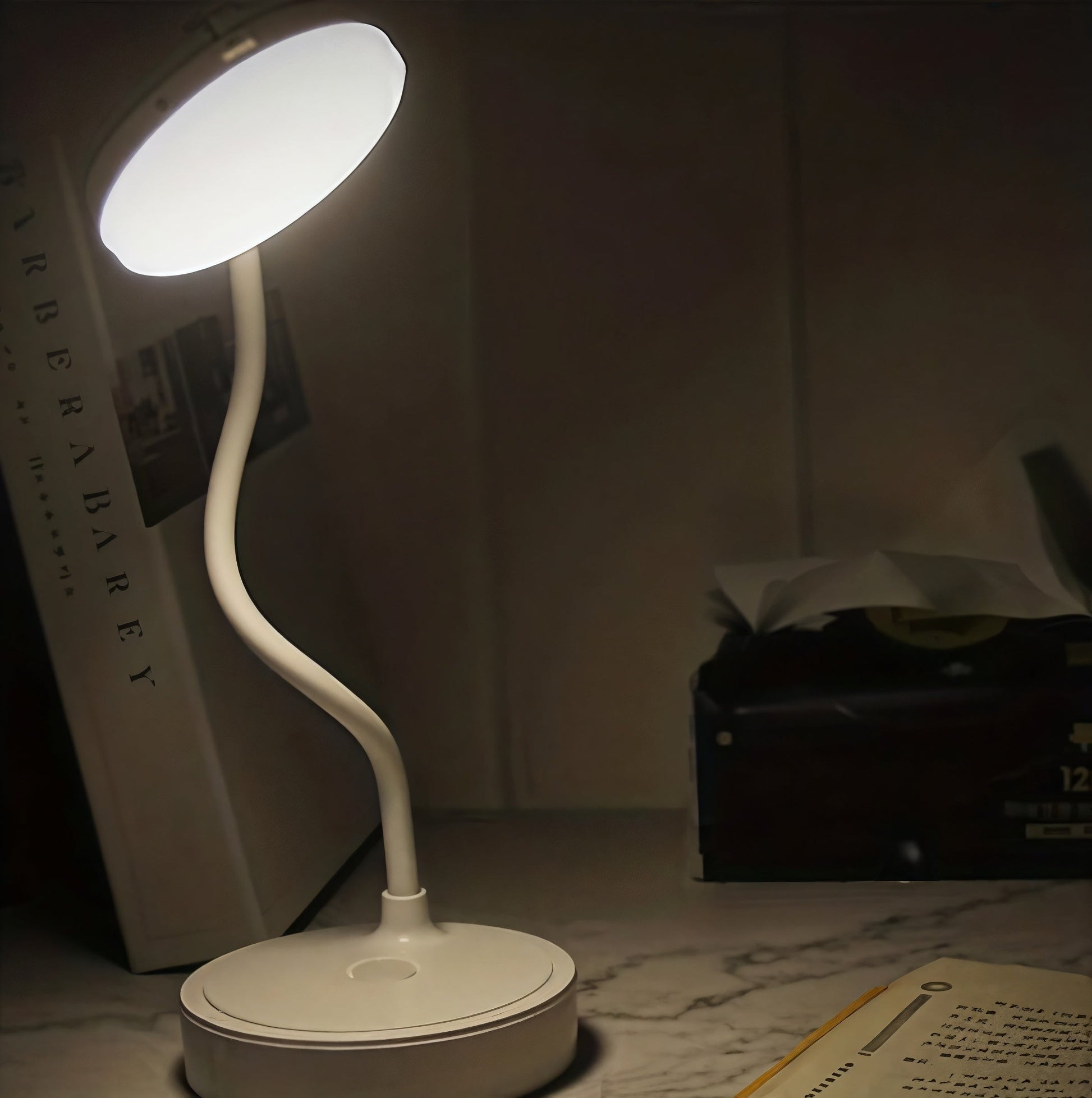Modern LED Desk Lamp – Compact Illumination for Cozy Spaces 2