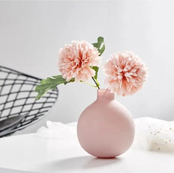 Modern Nordic Ceramic Vase – Unique Art Piece for Elegant Spaces 2