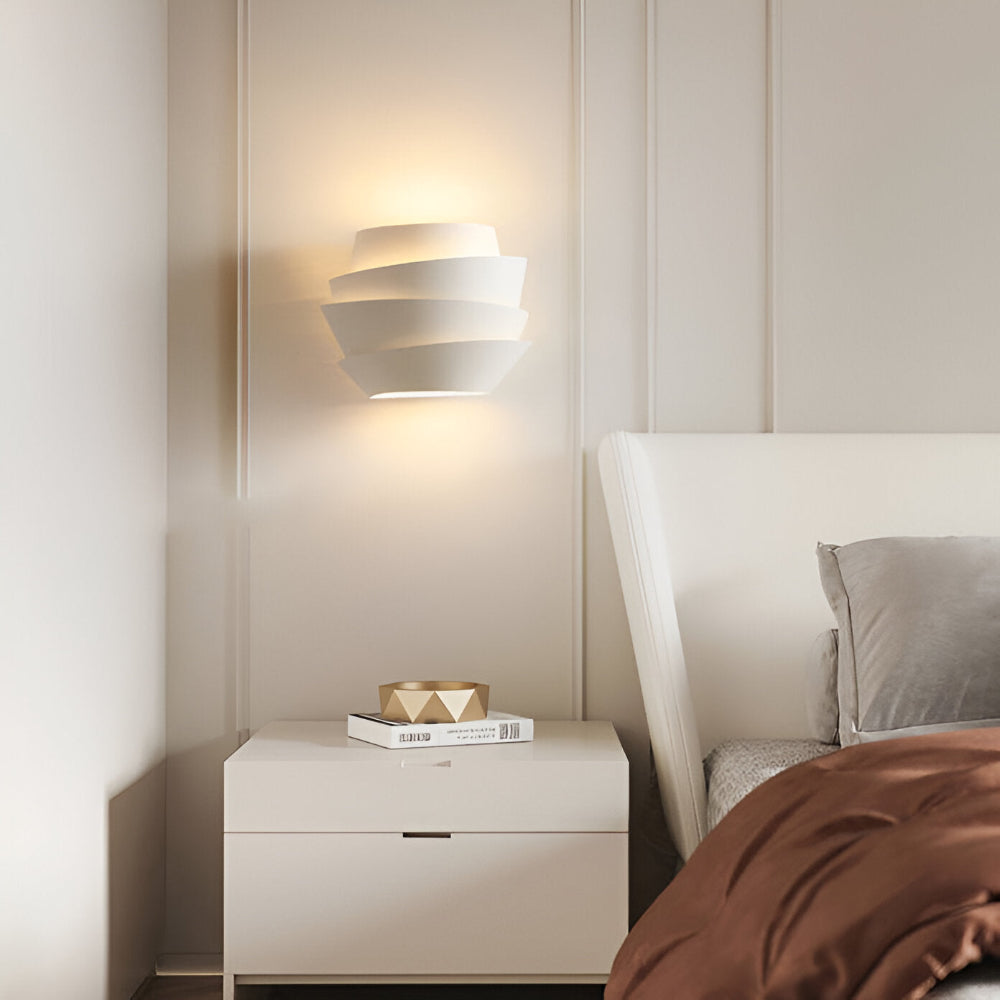 Modern Scandinavian Wall Sconce – Sleek Design for Cozy Atmosphere 2