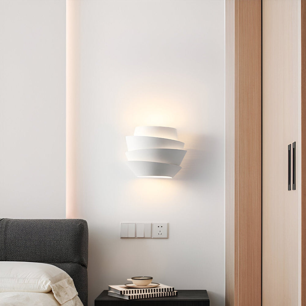 Modern Scandinavian Wall Sconce – Sleek Design for Cozy Atmosphere 3