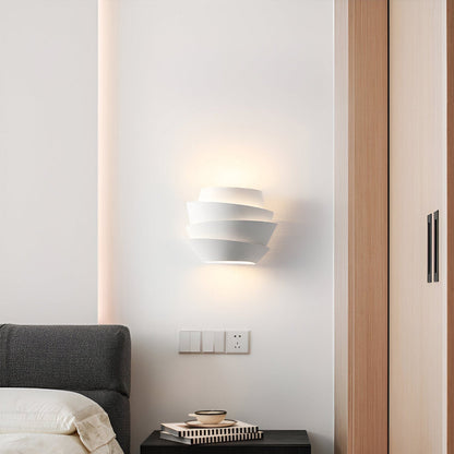 Modern Scandinavian Wall Sconce – Sleek Design for Cozy Atmosphere 3