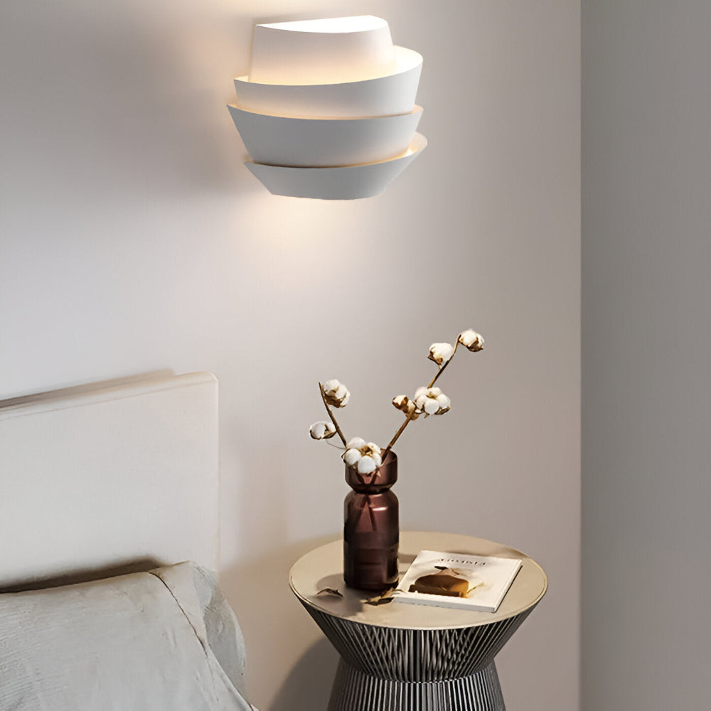 Modern Scandinavian Wall Sconce – Sleek Design for Cozy Atmosphere 4