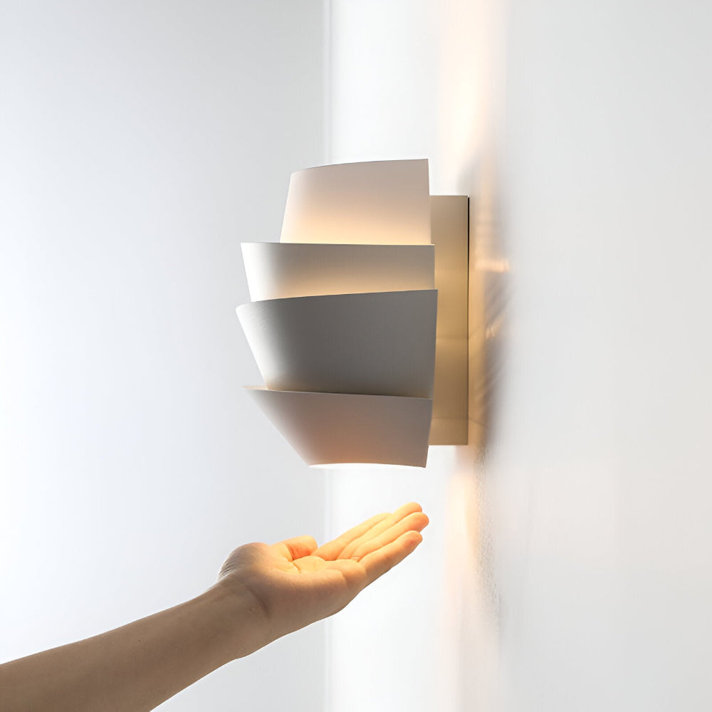 Modern Scandinavian Wall Sconce – Sleek Design for Cozy Atmosphere 7