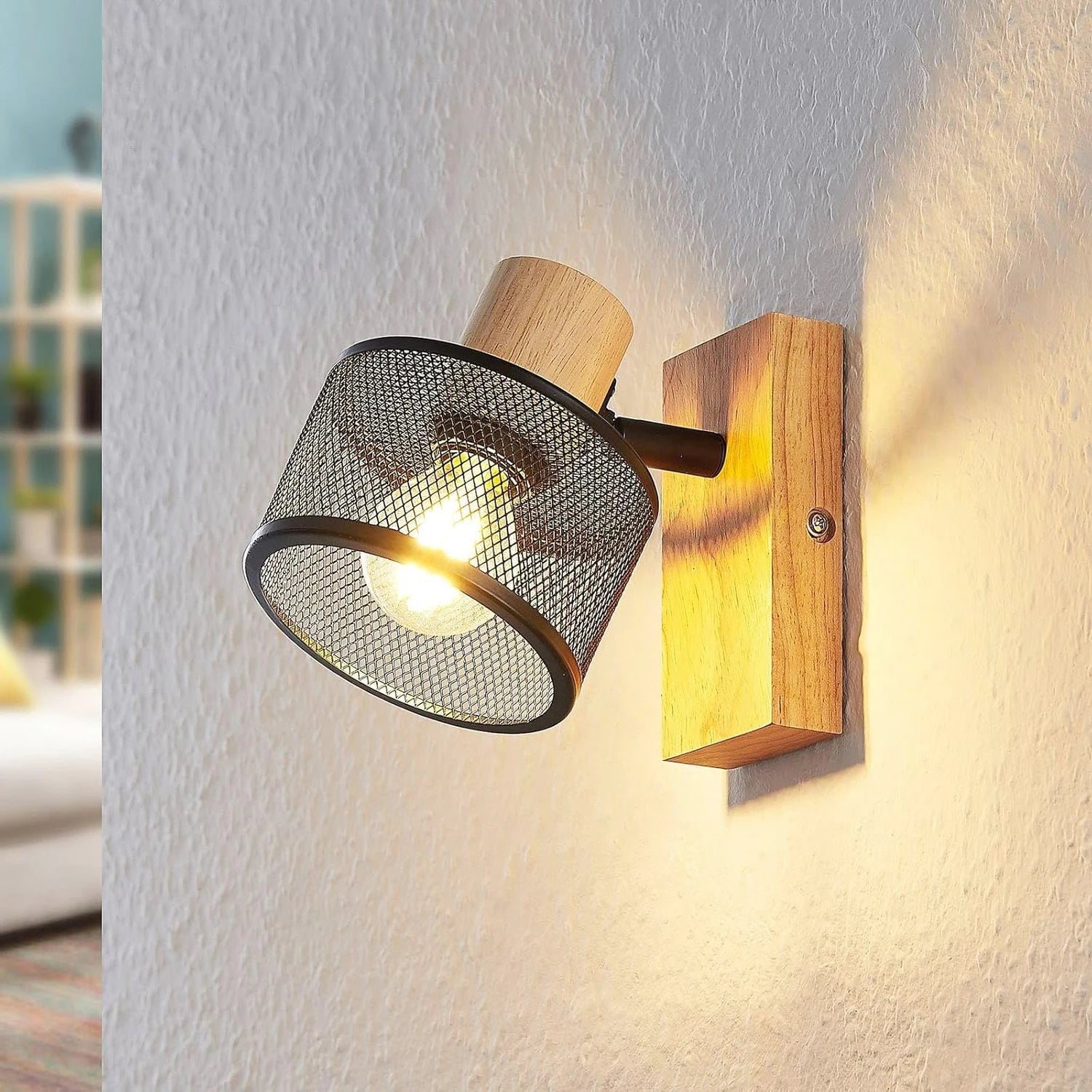 Modern Wooden Wall Lamp – Elegant Lighting for Every Space 4