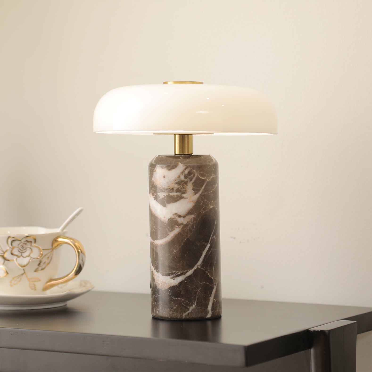 Nico Marble Table Lamp – Luxurious Design with Cozy Illumination 2