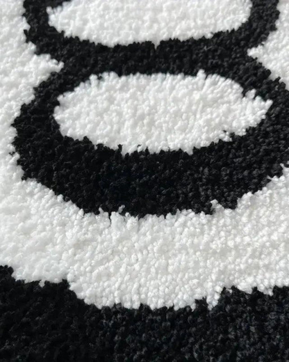 Noire Eight Carpet – Plush Round Design for Modern Elegance 5
