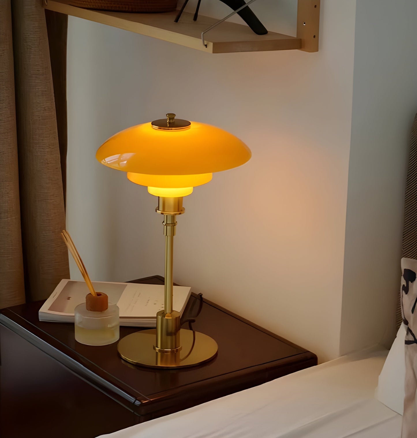 NordGlowy LED Table Lamp – Stylish Glass Shade for Cozy Ambiance 6