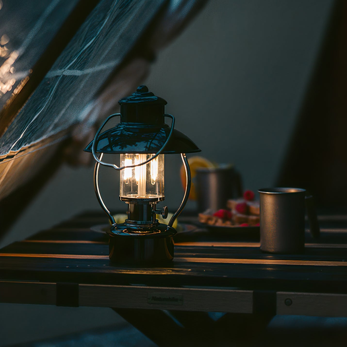 Outdoor Table Lamp – Modern Design with Warm Atmosphere 7