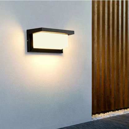 Outdoor Wall Light with Motion Sensor – Smart Security Solution for Any Space 4