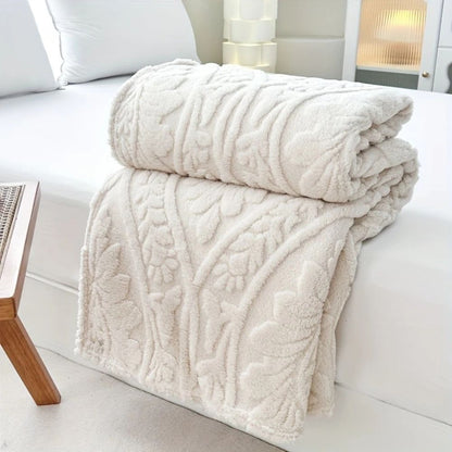 Paris Weave Jacquard Fleece Blanket – Luxurious Softness for Cozy Evenings 11