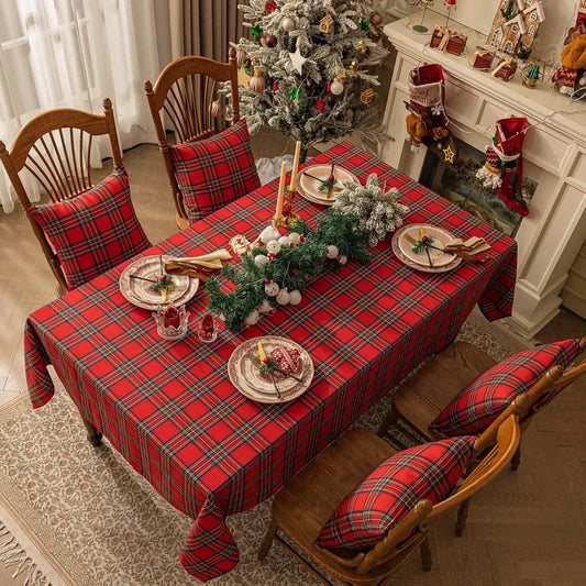 Plaid Christmas Tablecloth Red Green – Cozy Atmosphere for Festive Gatherings 1