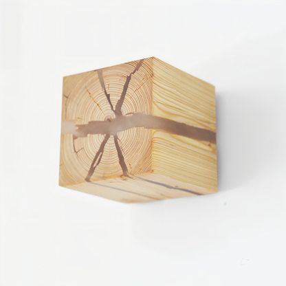 QuadCrackle Wall Light Wood – Artistic Illumination For Unique Ambiance 6
