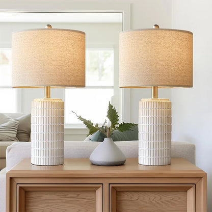 Retro Style Ceramic Table Lamp – Chic Design with Cozy Ambiance 2