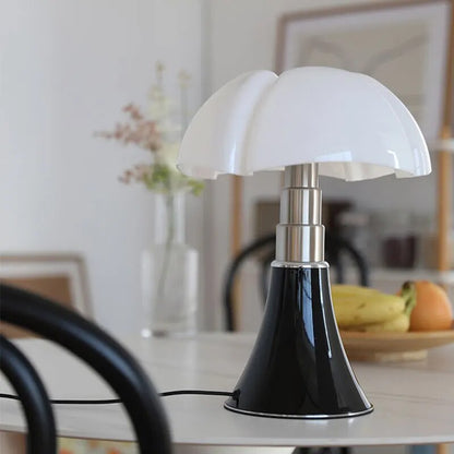 Retro Table Lamp – Elegant Illumination for Every Room 8