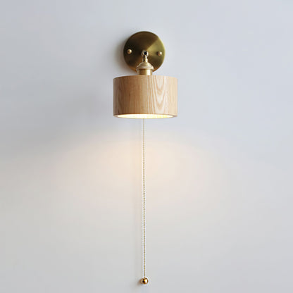 Rotatable Wood Wall Lamp – Elegant Design for Modern Spaces 4