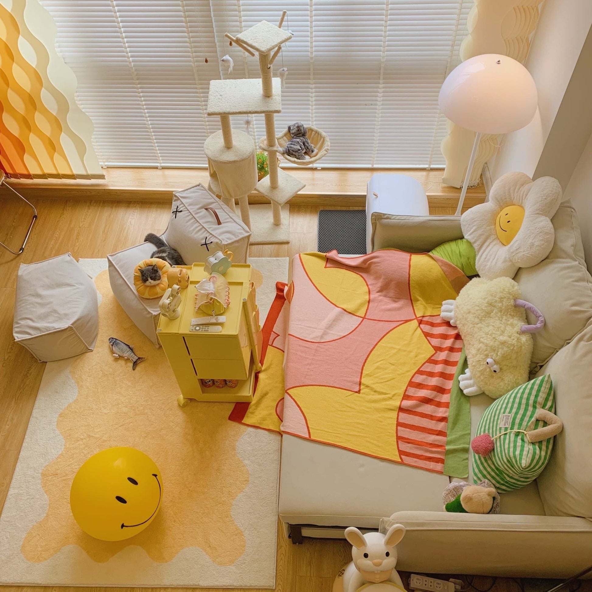 Smiley Table Lamp – Brighten Your Space with Cheerful Glow 7