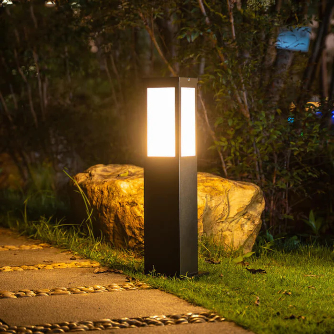 Solar Garden Lights – Elegant Illumination for Your Outdoor Space 2