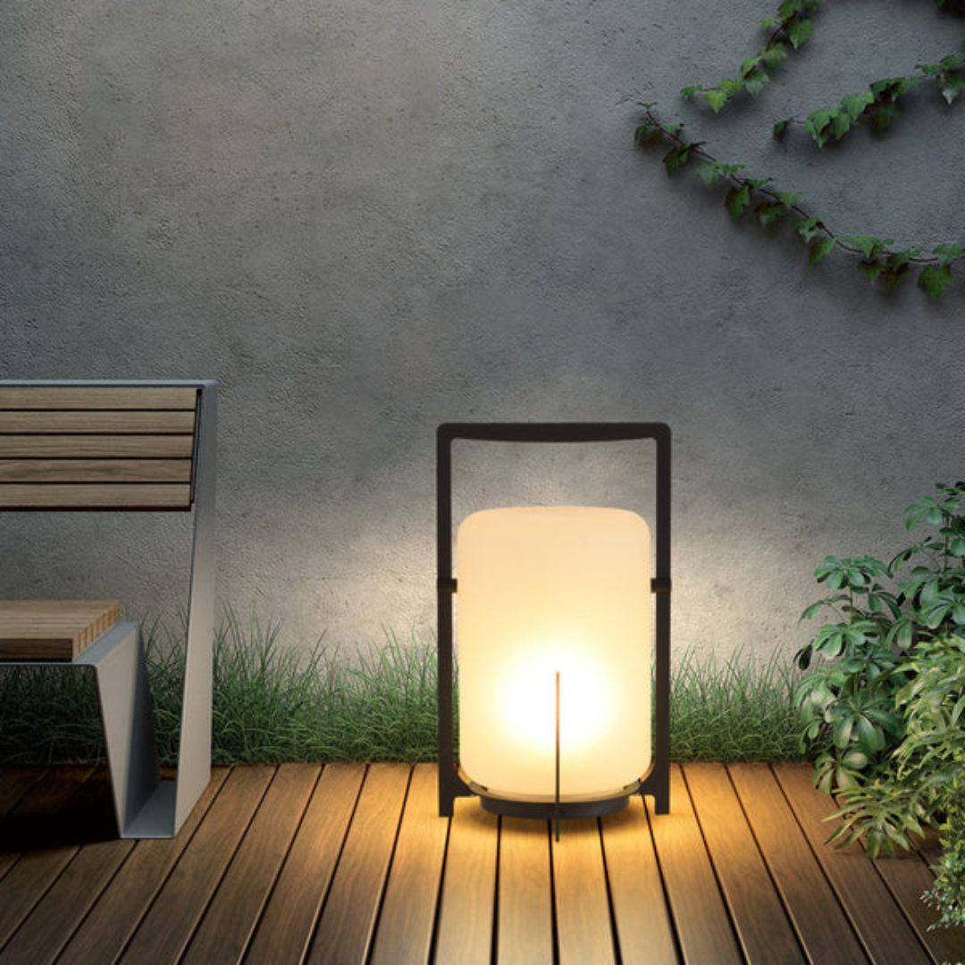 Solis Solar Outdoor Lamp – Eco-Friendly Illumination for Gardens 3