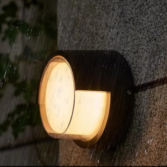Solvena Outdoor Wall Lamp – Elegant Illumination for Any Space 1