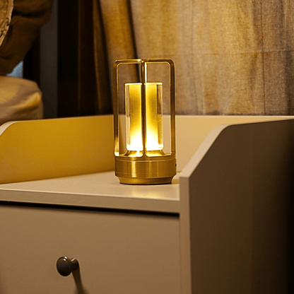 Stilla Table Lamp – Touch-Controlled Design for Modern Ambiance 6