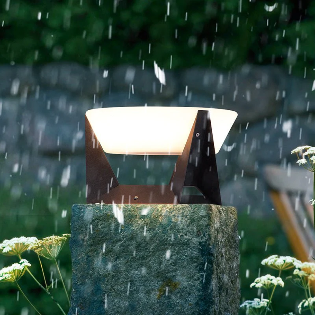 Stylish Solar Outdoor Lamp – Elegant Lighting for Patios 4