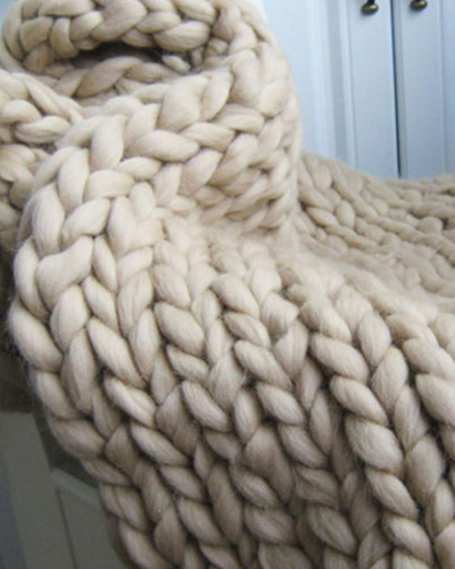 The Majestic Knitting Plant – Elegant Handmade Ceiling Blanket for Ultimate Relaxation 4