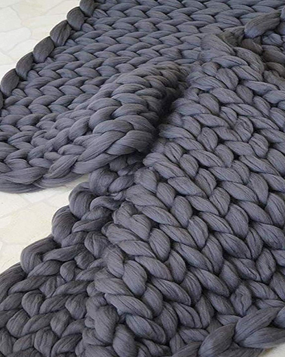 The Majestic Knitting Plant – Elegant Handmade Ceiling Blanket for Ultimate Relaxation 7