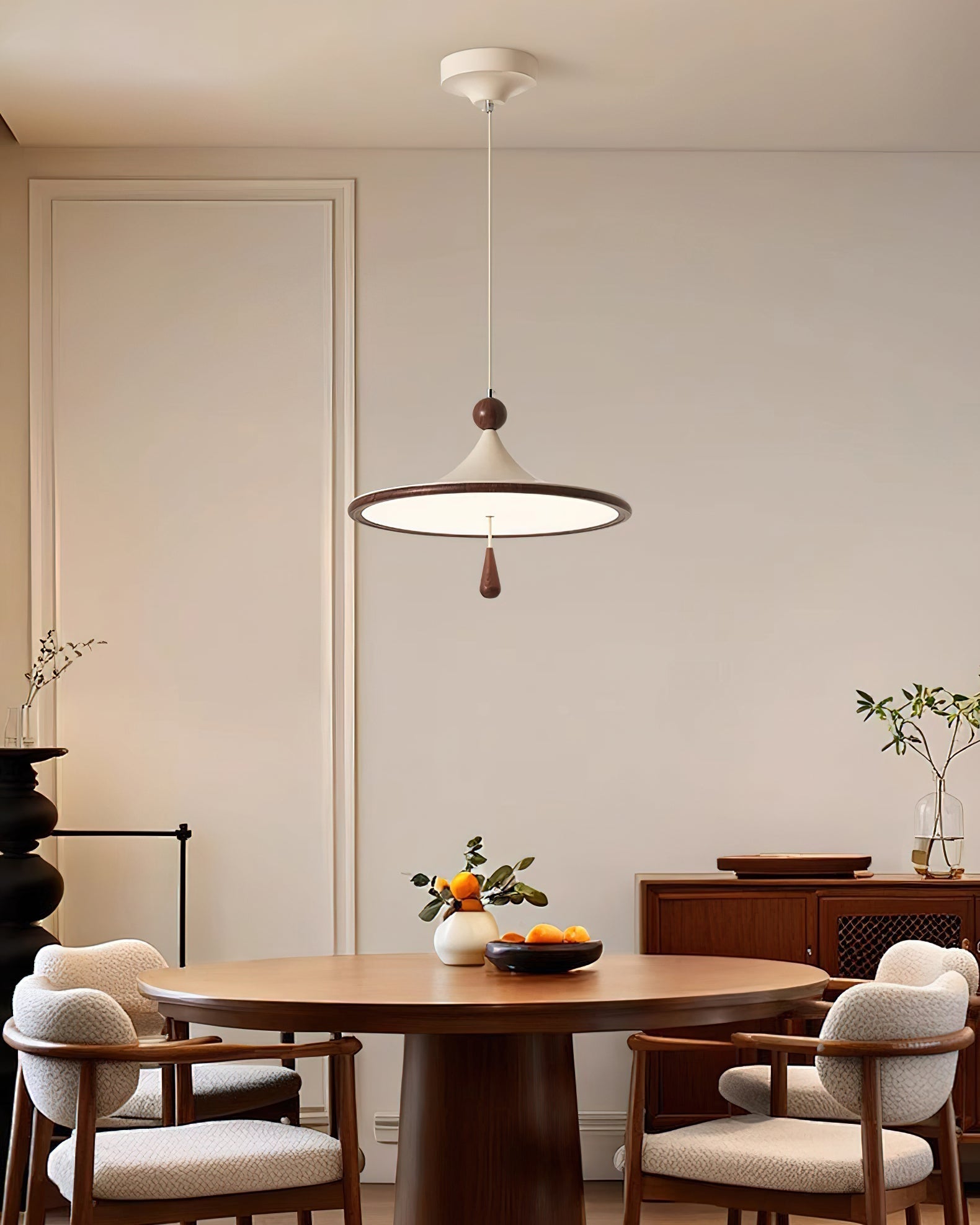 Tomaso Pendant Light – Elegant Design with Cozy Ambiance 7