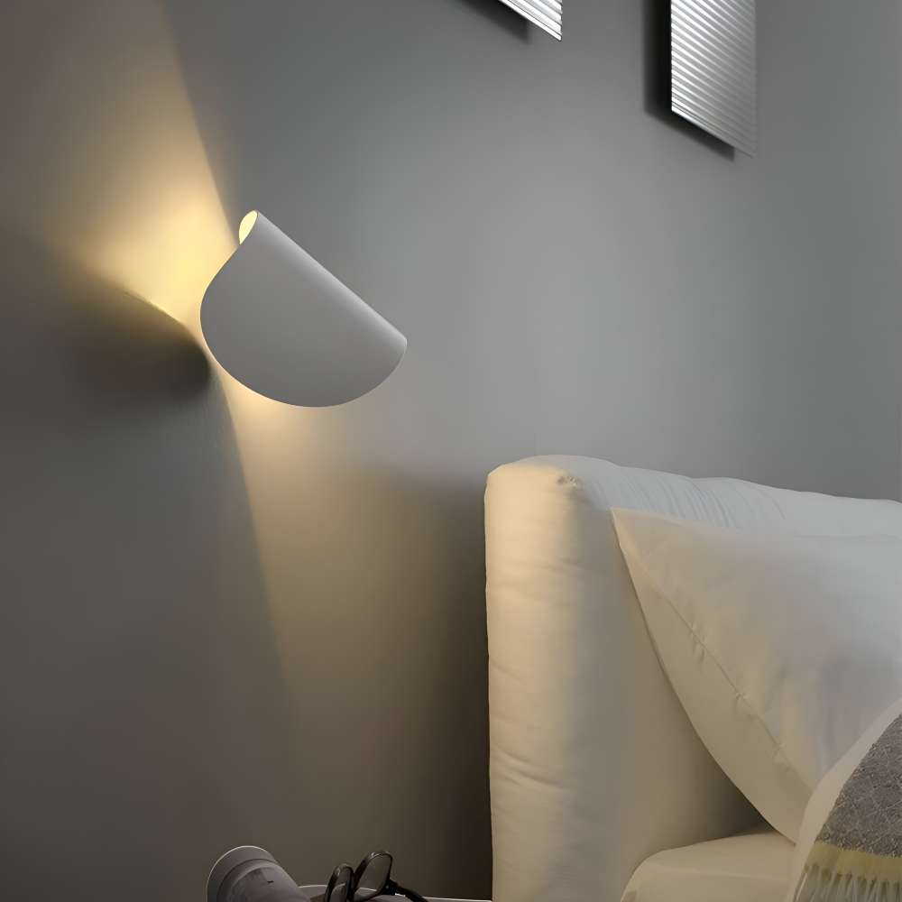 Twist Wall Light Metal – Customizable Illumination for Modern Spaces 4