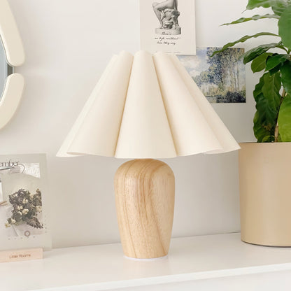 Vintage Fluted Beige Table Lamp – Stylish Glow for Your Nightstand 2