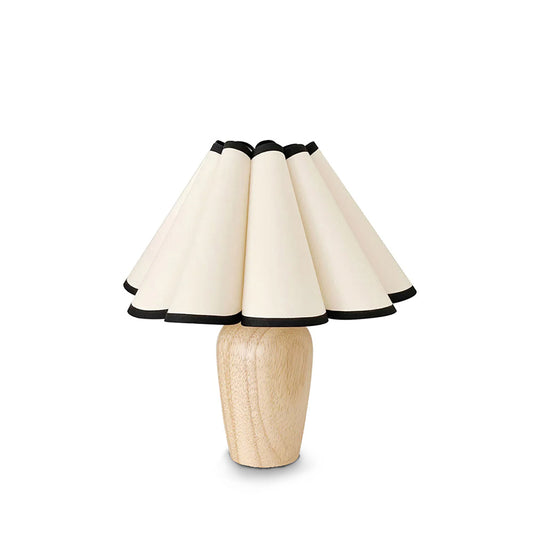 Vintage Fluted Table Lamp – Sophisticated Style with Warm Glow 1