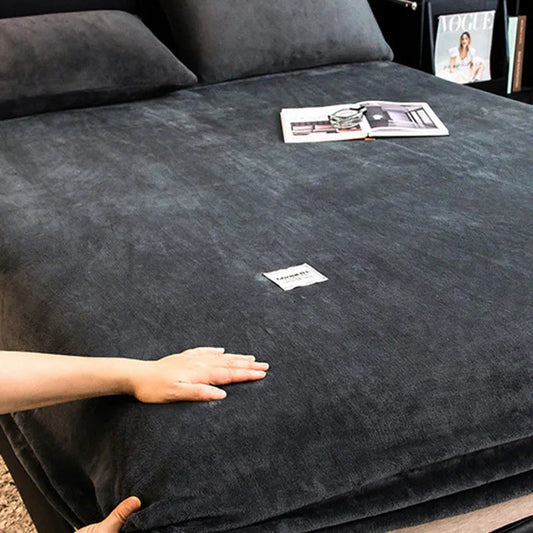 Warm Velvet Fitted Sheet – Luxurious Softness for Cozy Nights 0