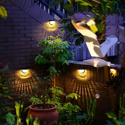 <strong>Decorative Solar Fence Lights</strong> – Eco-Friendly Illumination for Your Garden 2